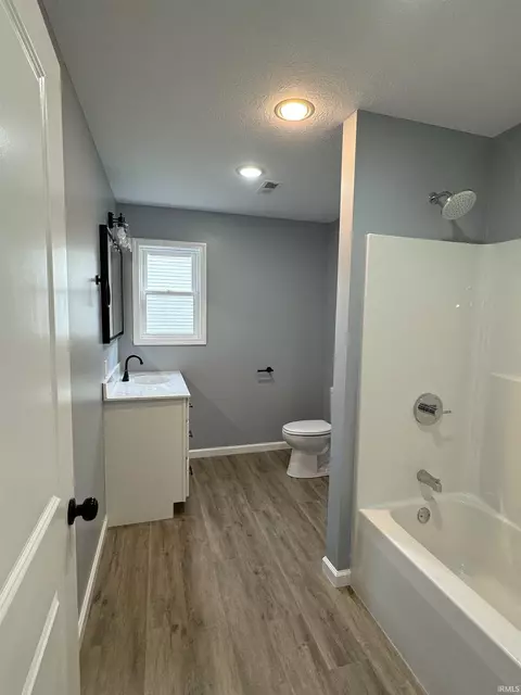 315 Hel Mar Dr, Mitchell, IN 47446 photo 8