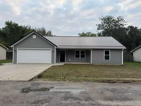315 Hel Mar Dr, Mitchell, IN 47446 photo 1
