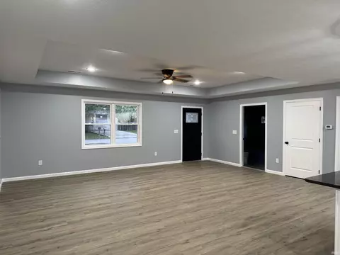 315 Hel Mar Dr, Mitchell, IN 47446 photo 2