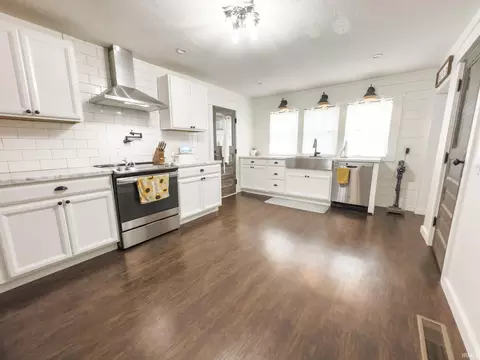 702 E Main St, Greentown, IN 46936 photo 17