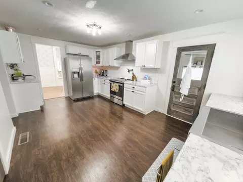 702 E Main St, Greentown, IN 46936 photo 20