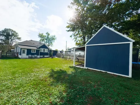 702 E Main St, Greentown, IN 46936 photo 5