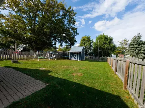 702 E Main St, Greentown, IN 46936 photo 4