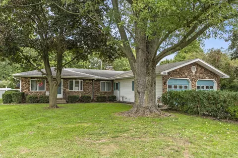 706 W St Joseph St, Bristol, IN 46507