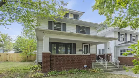 1219 Kinsmoor Ave, Fort Wayne, IN 46807