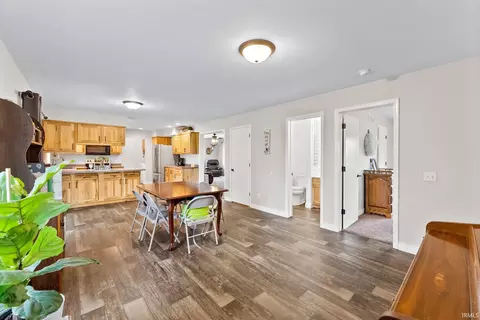 7167 17th Rd, Argos, IN 46501 photo 9
