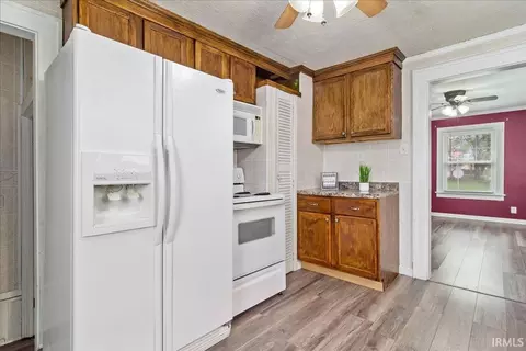 634 E State St, Princeton, IN 47670 photo 6