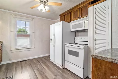 634 E State St, Princeton, IN 47670 photo 7