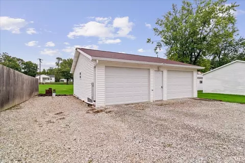 634 E State St, Princeton, IN 47670 photo 28