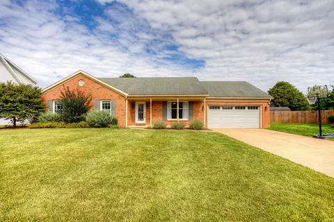 8314 Kricklewood Ct, Evansville, IN 47715