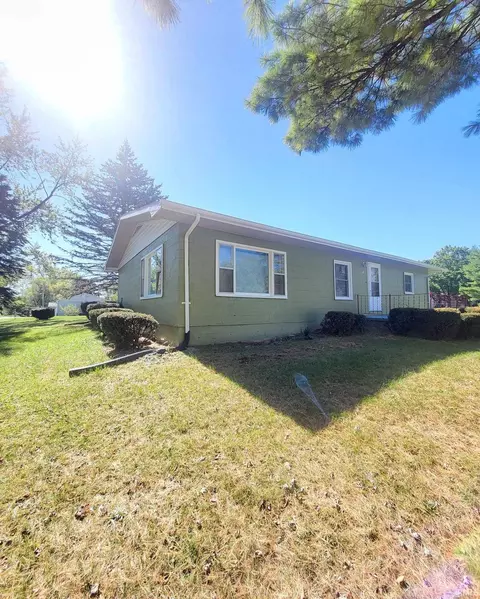 3328 Logan Ave, Fort Wayne, IN 46803