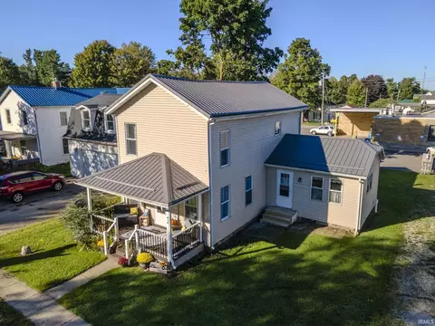 416 Fourth St, Howe, IN 46746 photo 1