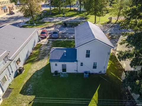 416 Fourth St, Howe, IN 46746 photo 5