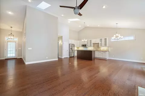 4739 E Donington Dr, Bloomington, IN 47401 photo 4