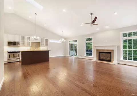 4739 E Donington Dr, Bloomington, IN 47401 photo 3