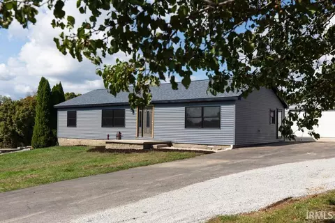130 Brinegar Dr, Springville, IN 47462