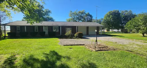 12731 N 3rd St, Westphalia, IN 47596