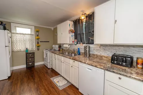 357 W 15th St, Auburn, IN 46706 photo 12