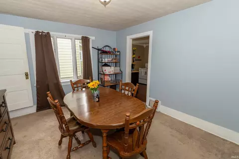 357 W 15th St, Auburn, IN 46706 photo 10