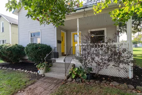 357 W 15th St, Auburn, IN 46706 photo 1