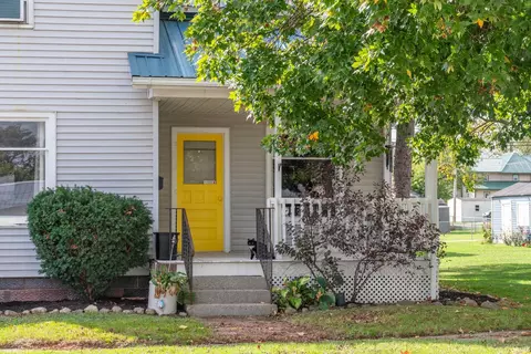 357 W 15th St, Auburn, IN 46706 photo 3