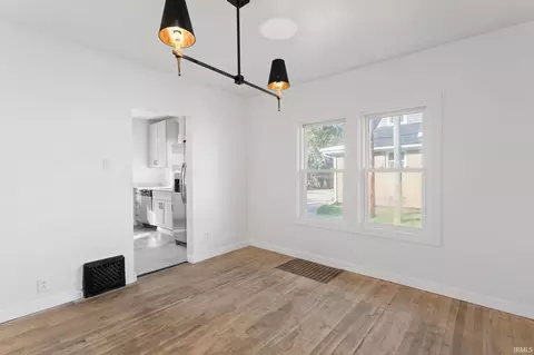 902 Ewing Ave, South Bend, IN 46613 photo 4