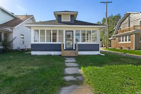 902 Ewing Ave, South Bend, IN 46613 photo 1