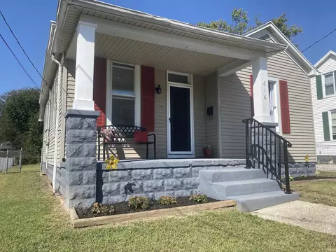 616 N Second St, Boonville, IN 47601