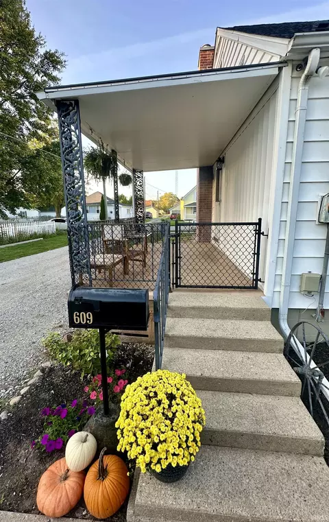 609 E Jackson St, Flora, IN 46929 photo 5
