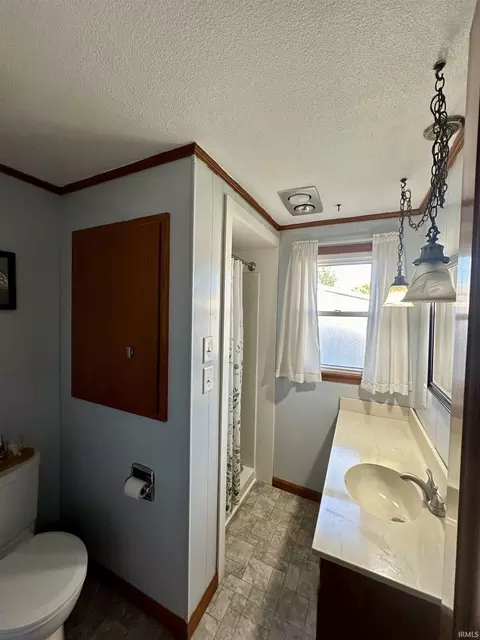 609 E Jackson St, Flora, IN 46929 photo 19