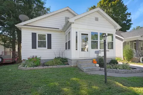 3112 Waterman Dr, Evansville, IN 47720