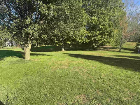 S Greensboro Pike, Knightstown, IN 46148