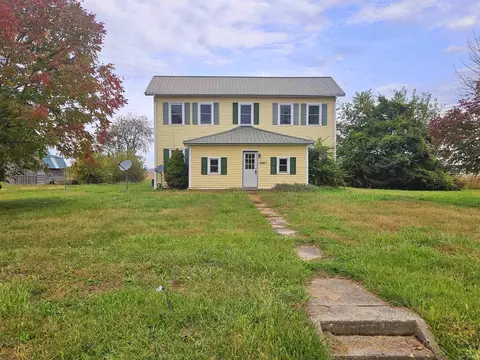 5667 E St Rd 218, Camden, IN 46917