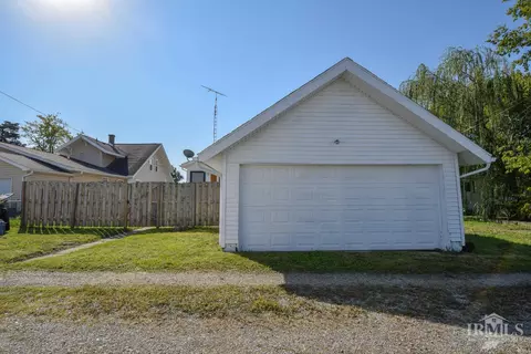 710 E 6th St, Muncie, IN 47302 photo 4