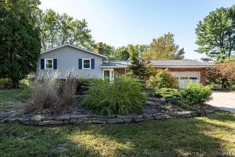 4324 E Beacon Ct, Bloomington, IN 47408 photo 2
