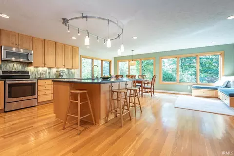 4324 E Beacon Ct, Bloomington, IN 47408 photo 7