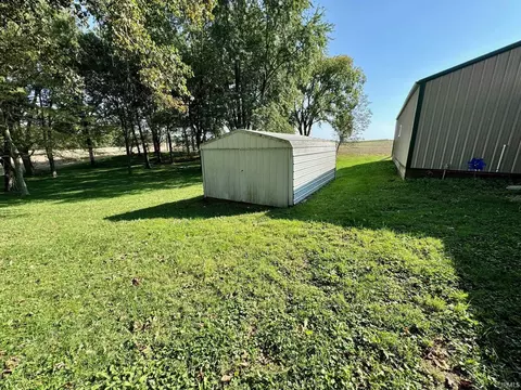 311 S Ohio St, Hazleton, IN 47640 photo 5