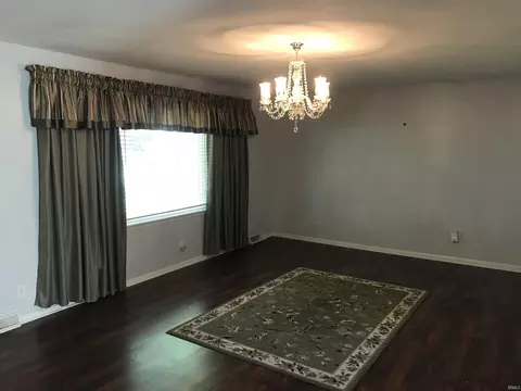 10207 Perry Blvd, Sumner, IL 62466 photo 13