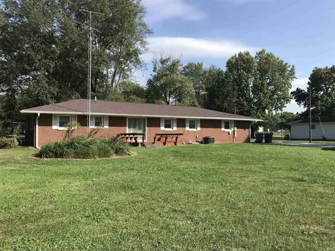 10207 Perry Blvd, Sumner, IL 62466 photo 4