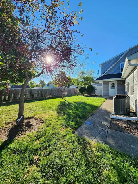 3235 Hanover Dr #B, Lafayette, IN 47909