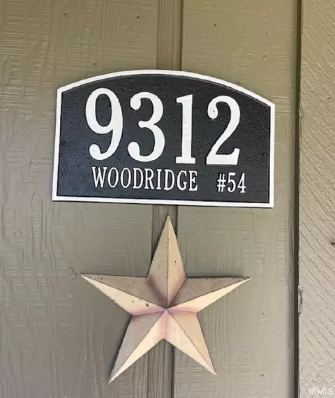 9312 S Lake Ridge Dr #54, Bloomington, IN 47401
