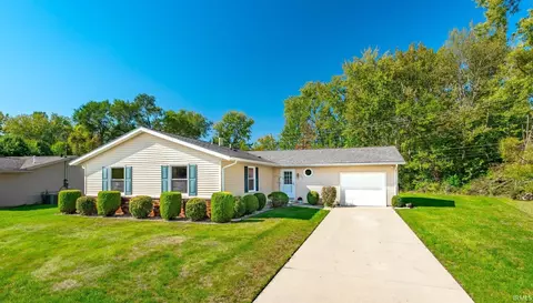 651 N Johnson St, Warsaw, IN 46580
