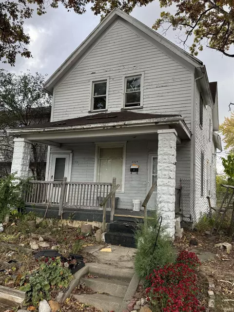 2529 Caroline St, Fort Wayne, IN 46803