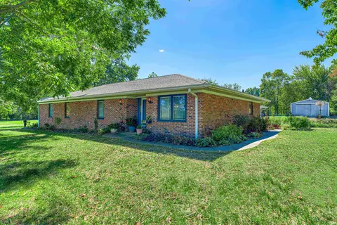 6544 W Boonville New Harmony Rd, Evansville, IN 47720