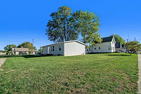 210 W Section St, Claypool, IN 46510 photo 13