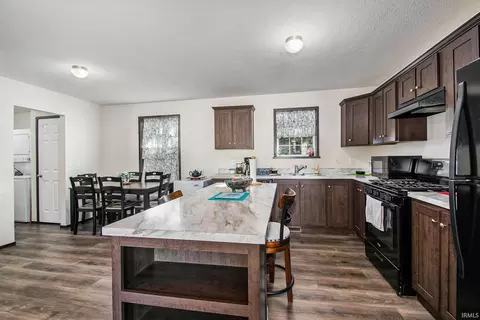 210 W Section St, Claypool, IN 46510 photo 4