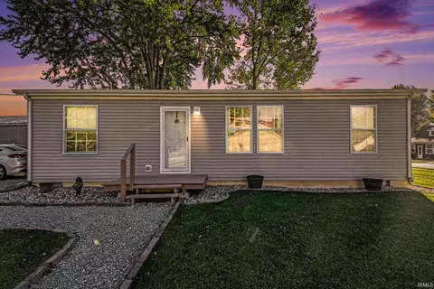 210 W Section St, Claypool, IN 46510 photo 17