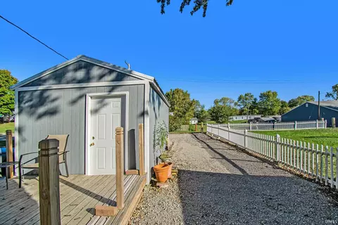 210 W Section St, Claypool, IN 46510 photo 18