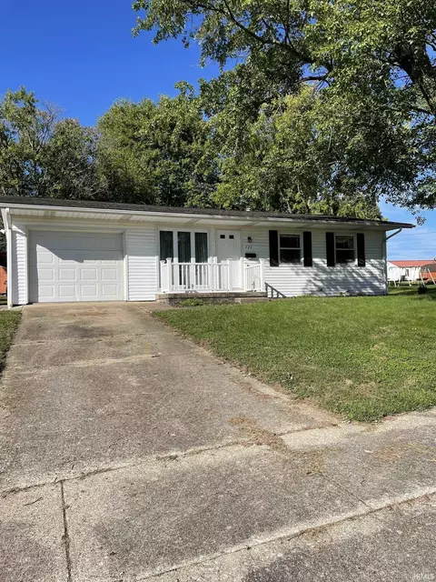 724 E 15th St, Jasper, IN 47546 photo 1