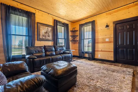 873 E 1100 S Rd, Keystone, IN 46759 photo 9